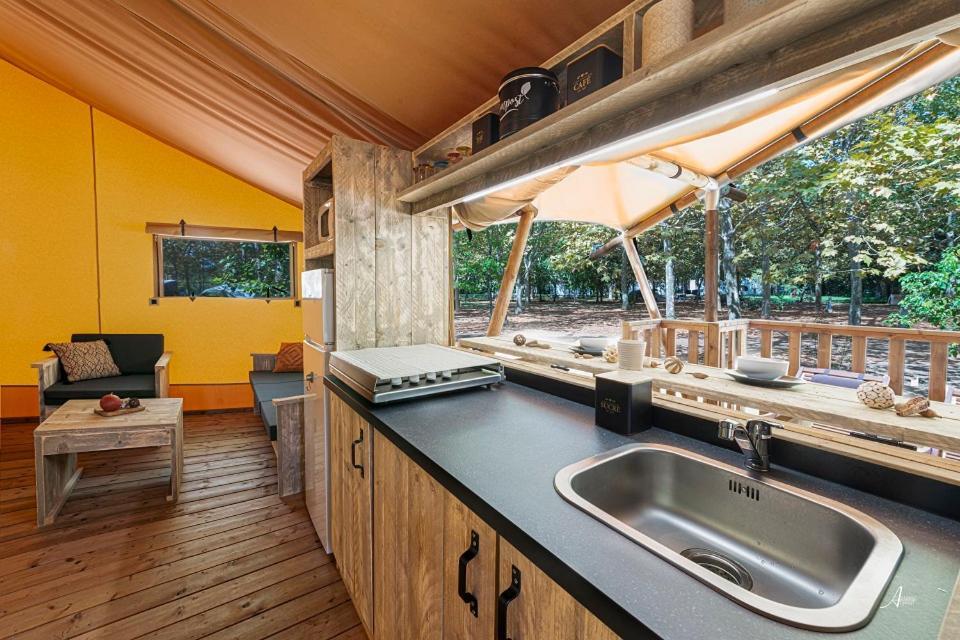 Camping U Casone - Maeva Ghisonaccia Exteriör bild